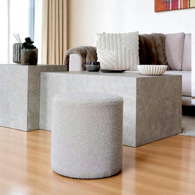 Pouf rond beige en tissu bouclette BRUGES PIER IMPORT