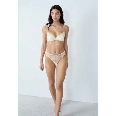 Soutien-gorge N.4 - Le coques fines broderie fleurie SOMPTUEUSE ETAM
