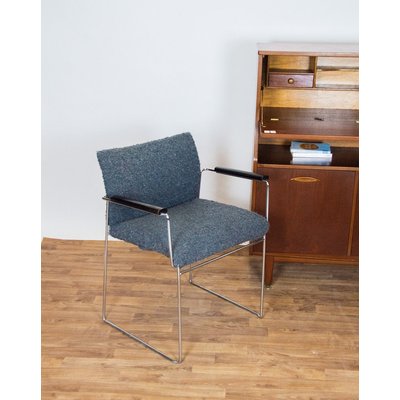 Fauteuil en métal Jakob N°269 - Bon état DEBONGOUT