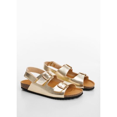 Sandales avec boucles sales