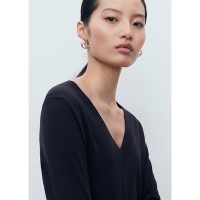 Pull-over maille fine col V MANGO