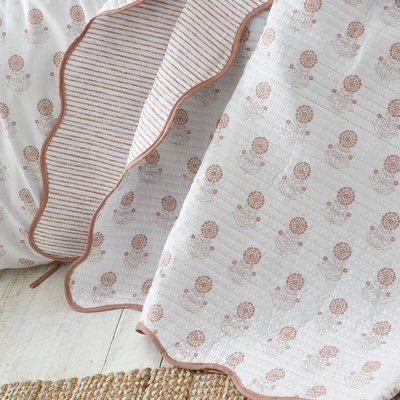 Woodblock Floral So Soft Quilted Bedspread PINEAPPLE ELEPHANT