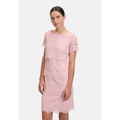 Robe en dentelle manches courtes VERA MONT