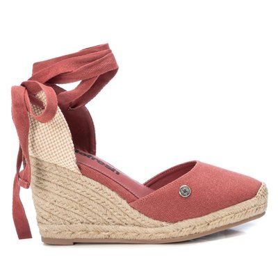 Espadrille en matière textile avec une semelle compensée de 9 cm. REFRESH