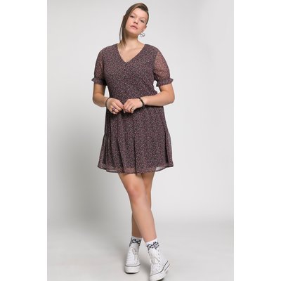 Robe millefleurs, silhouette en A STUDIO UNTOLD