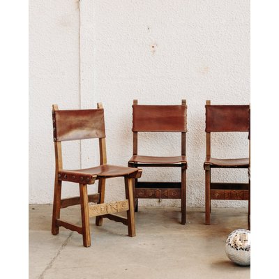 Lot de deux chaises en bois Fanny N°17 - Bon état DEBONGOUT