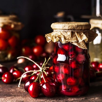 Tableau mural cerises en pot  - Toile CEANOTHE