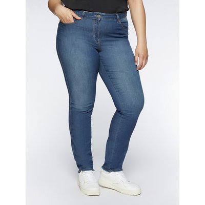 Jean skinny en denim léger, à porter dès maintenant pour le printemps FIORELLA RUBINO