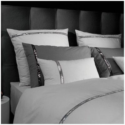 Taie d’oreiller LIZ T. Collection argent LIOU