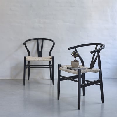 Lot de 2 chaises en bois massif et assise tissée  CAMILLE BERAH GETAH