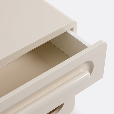 Table de chevet : dépareiller pour un style plus pointu
