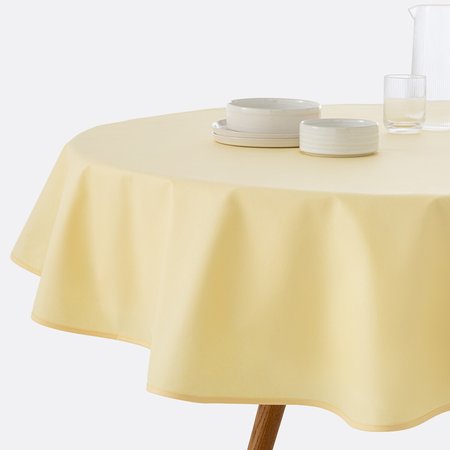 Comment choisir la nappe idéale pour votre table ronde ?