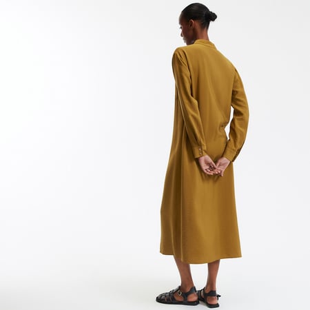 Vestidos compridos: como usar esta peça versátil durante todo o ano?