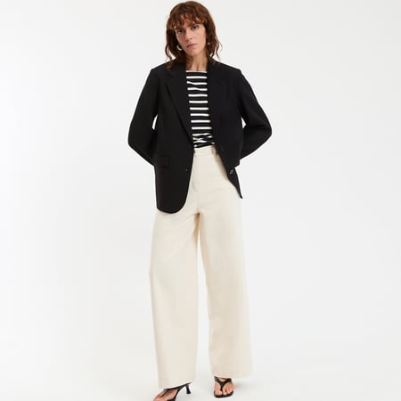 Look de bureau Power Casual