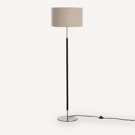 Candeeiros de pé: como iluminar a sua sala com estilo e funcionalidade?