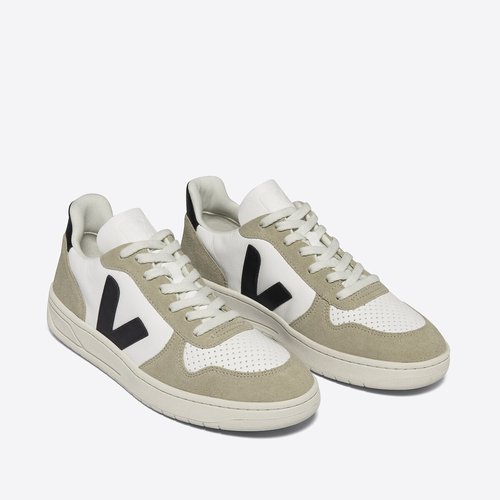 White trainers v on sale