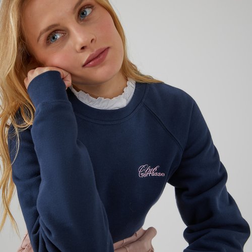 Stylish crew neck sweatshirts store