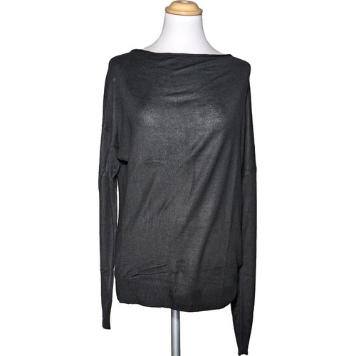 Pull Tres bon etat