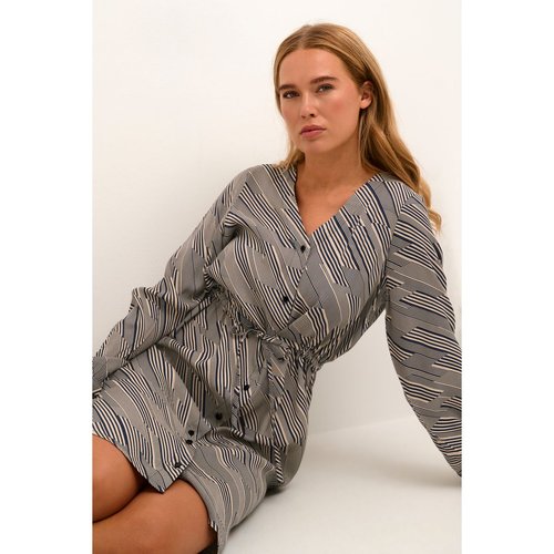Robe au dessus du genou best sale