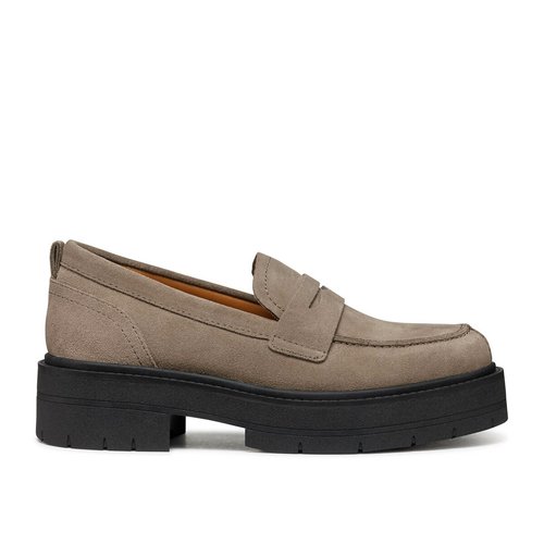 Breathable loafers top