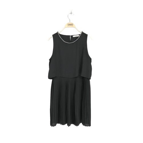 Robe mi longue tres bon etat noir Mango La Redoute