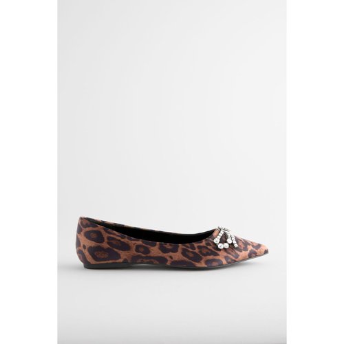 Ballerines pointues avec pierres