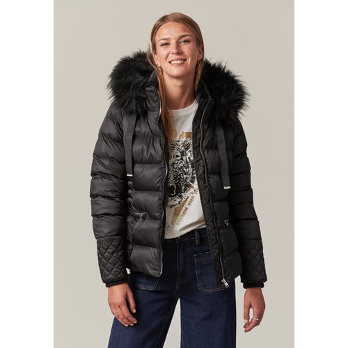 Veste femme matelassee avec capuche imitation fourrure ginnie Deeluxe La Redoute
