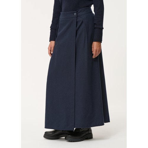 Jupe longue en flanelle rayee coupe portefeuille bleu marine Humility La Redoute