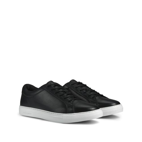Jones trainers shop