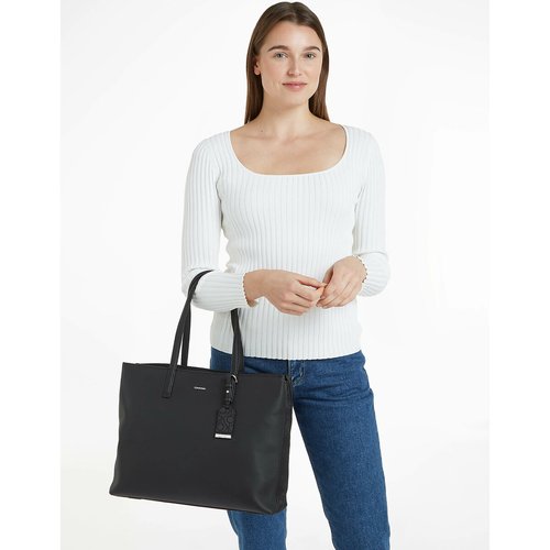 Medium tote bag calvin klein discount