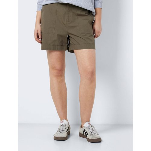 Noisy may shorts top