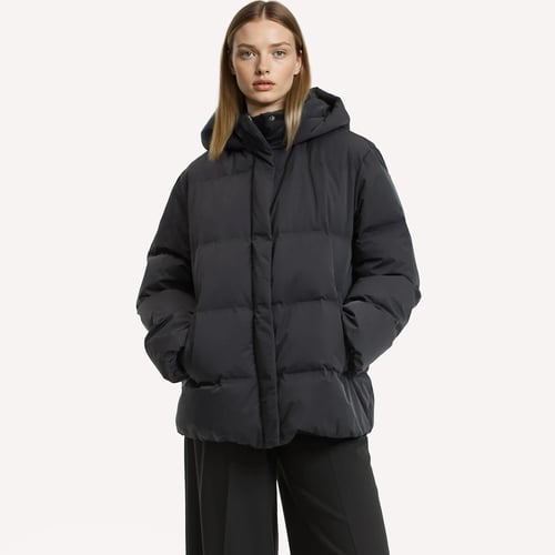 Doudoune courte matelassée, à capuche, rembourrage duvet et plumes