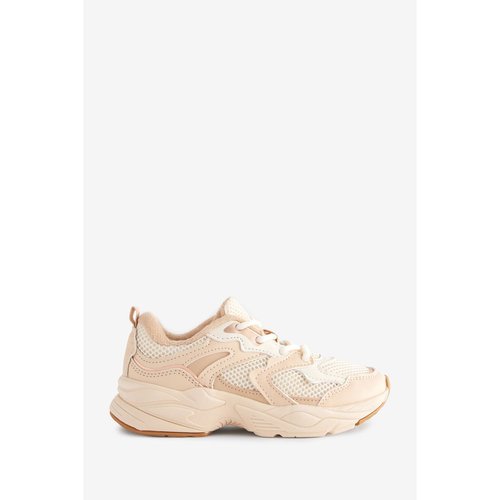Grosses baskets basses a lacets