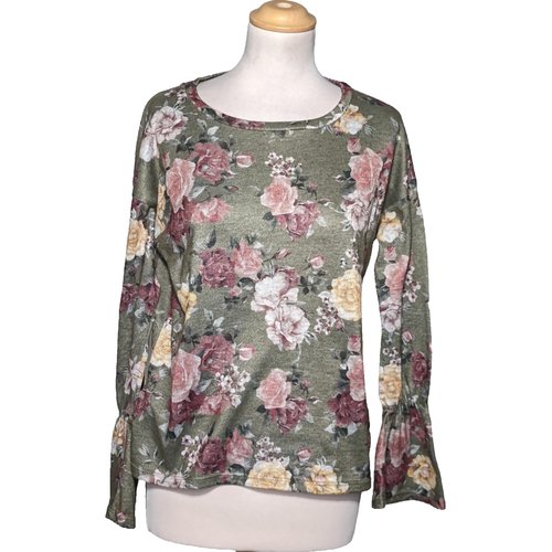 Pull Tres bon etat