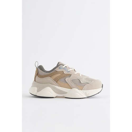 Baskets maille a lacets bout rond