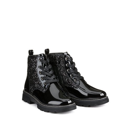 Size 5 kids boots top