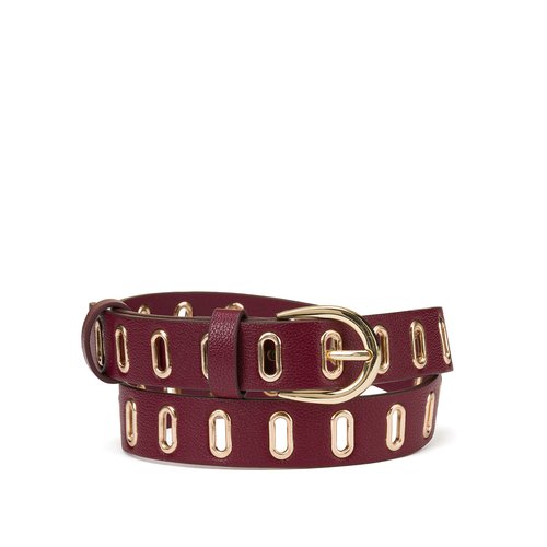 Ceinture avec oeillets sale