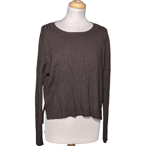 Pull Tres bon etat