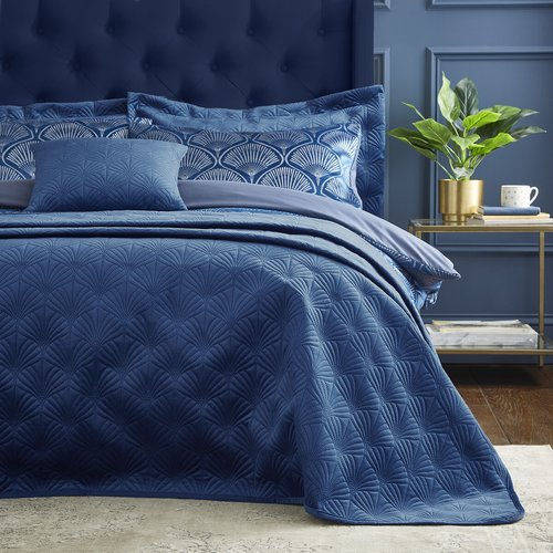 Navy blue quilted bed throw clearance