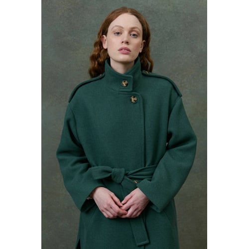 SUPERIOR GARBO PARIS モスグリーンケープ付きロングマント Abrigo largo con cinturón, thessy verde esmeralda Louise Misha