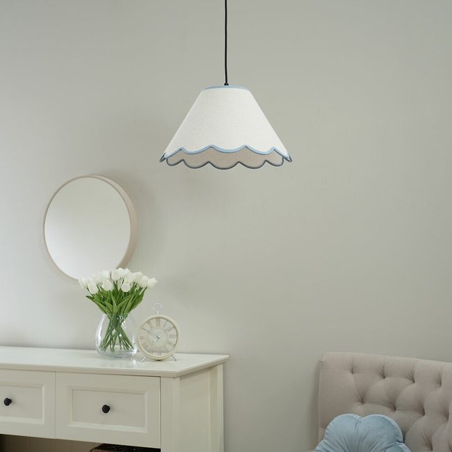 Florie Large Scallop Trim Shade - SO'HOME