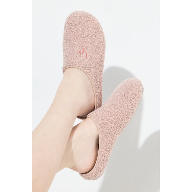 Chaussons en polaire bouclée , pied large rose <span itemprop=