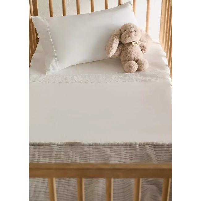 Ensemble drap plat et taie d’oreiller berceau volant à broderie blanc <span itemprop=