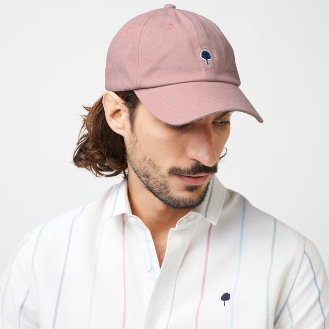 CAP - Casquette rose <span itemprop=