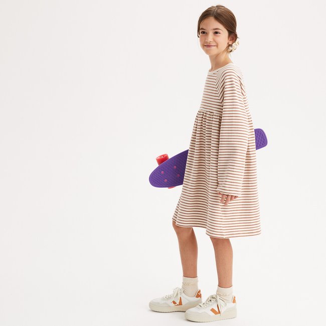 Gestreiftes Kleid mit langen Ärmeln braun/ecru gestreift <span itemprop=