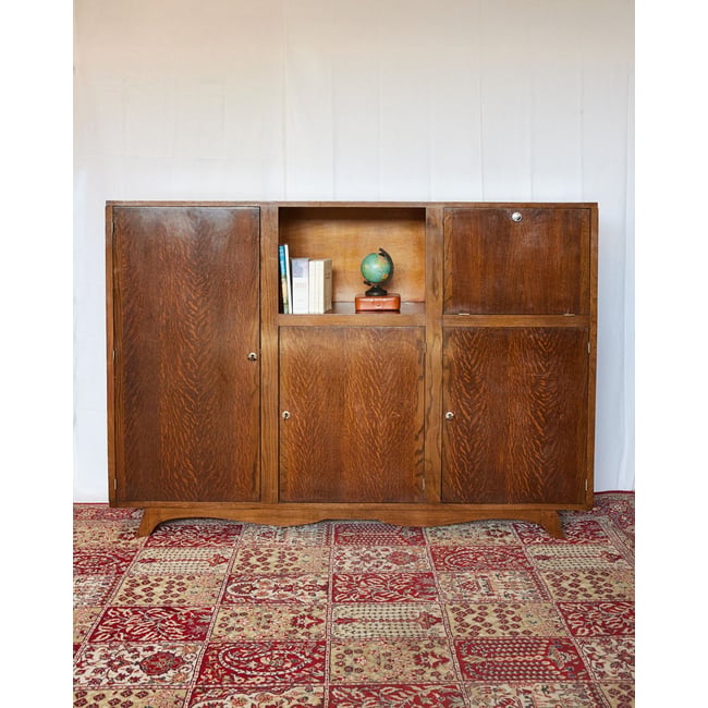 Grand buffet en bois Gilbert N°1719 - Bon état Couleur bois foncé <span itemprop=