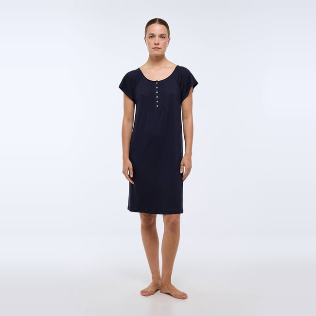 Chemise de nuit manches courtes en viscose, Ecovero marine <span itemprop=
