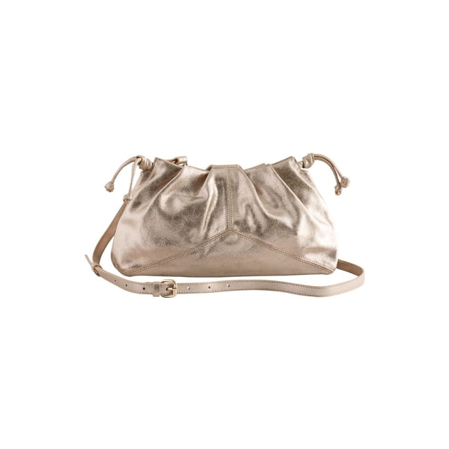 Pochette froncée en daim métallisées <span itemprop=