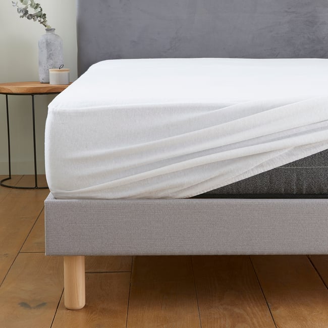 Protège-matelas Pro ABSORBANT - S'adapte aux matelas épais Couleur blanc <span itemprop=