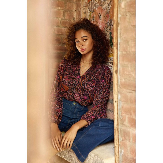Bloeme Floral Print Blouse with Ruffled V-Neck, brown print, LA PETITE ETOILE